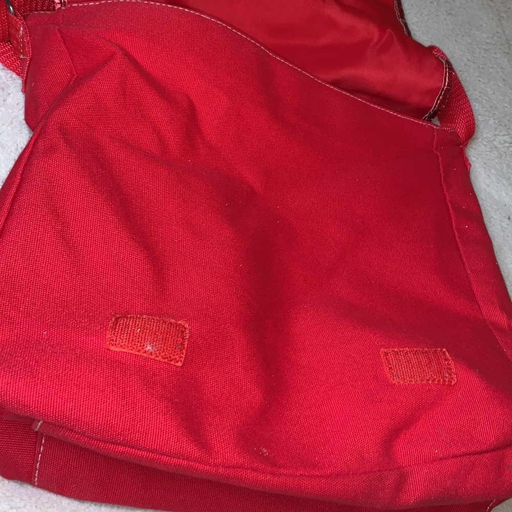 Disney Minnie Mouse Red Messenger Bag w/ Adjustable Strap - Picture 9 of 15